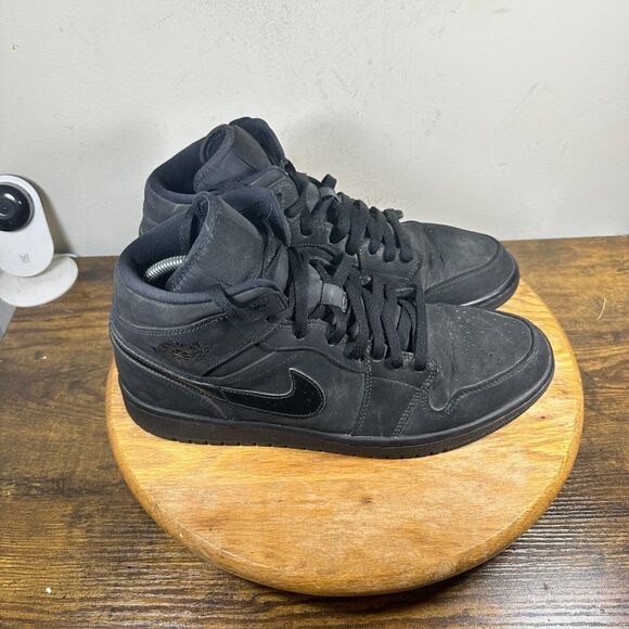 Nike Jordan Mid suede Triple Black Mens Size 12 Shoes Sneakers